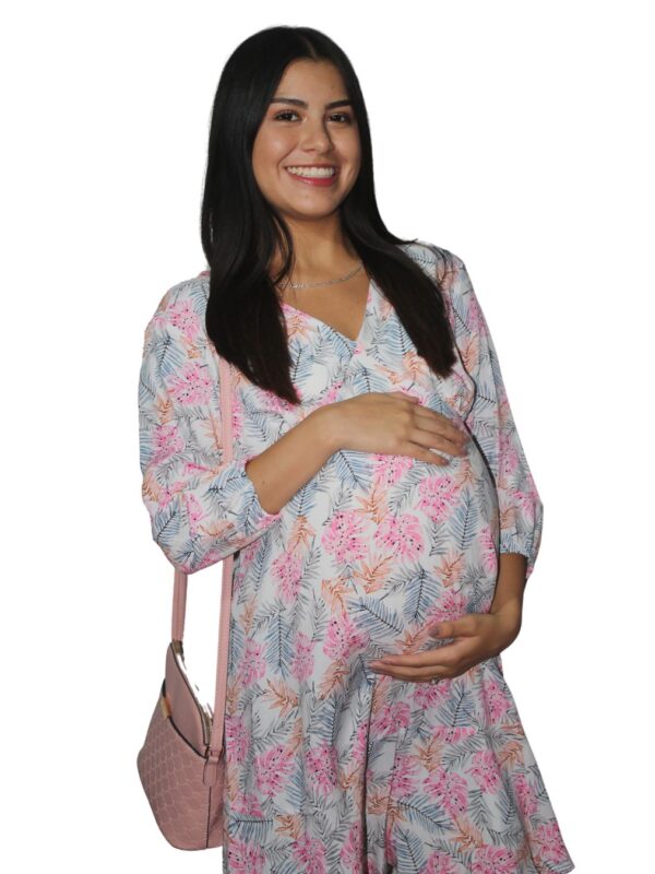 Vestido corto flores escote en V